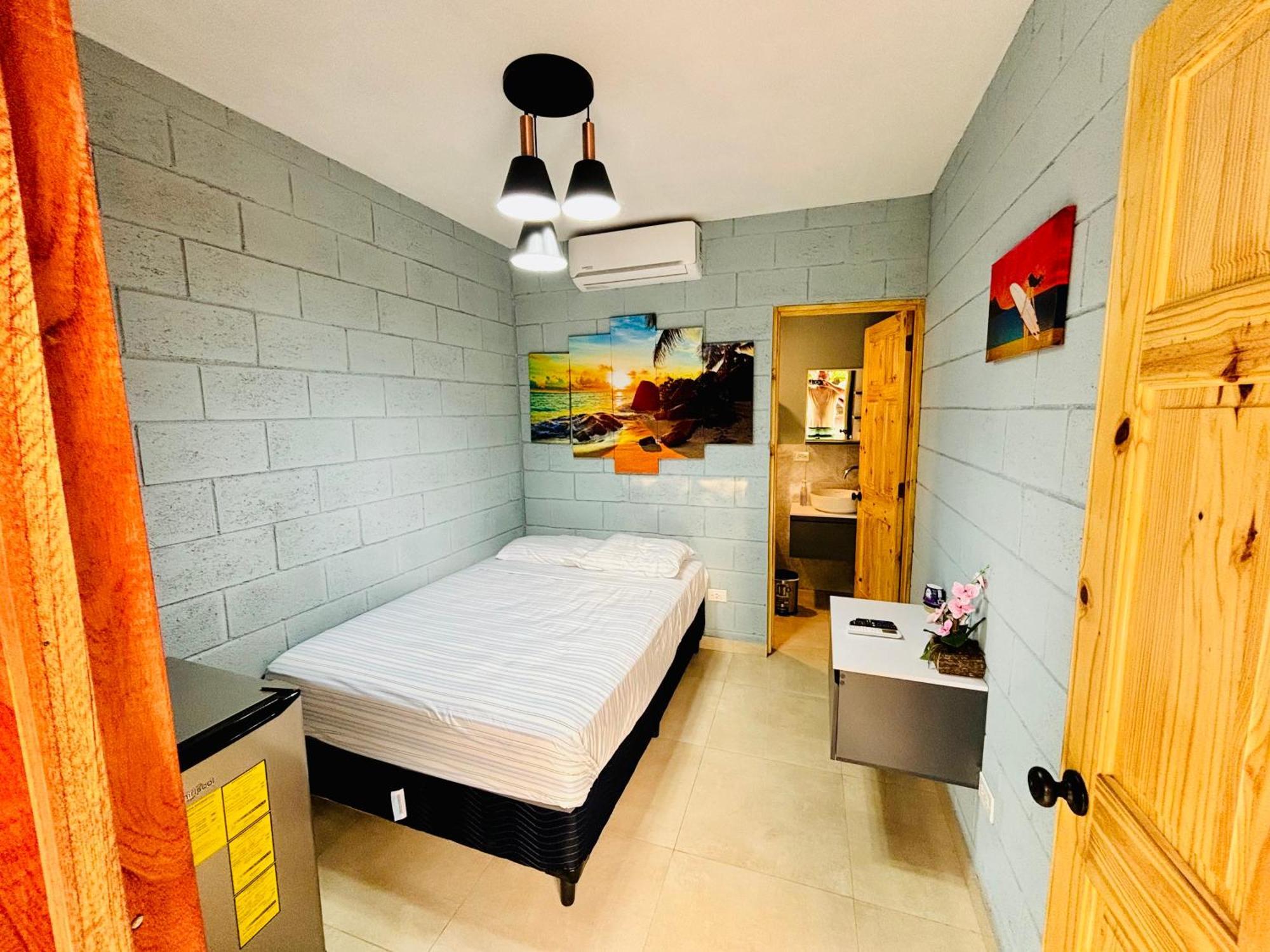 Hostal Camila'S Tamanique Esterno foto